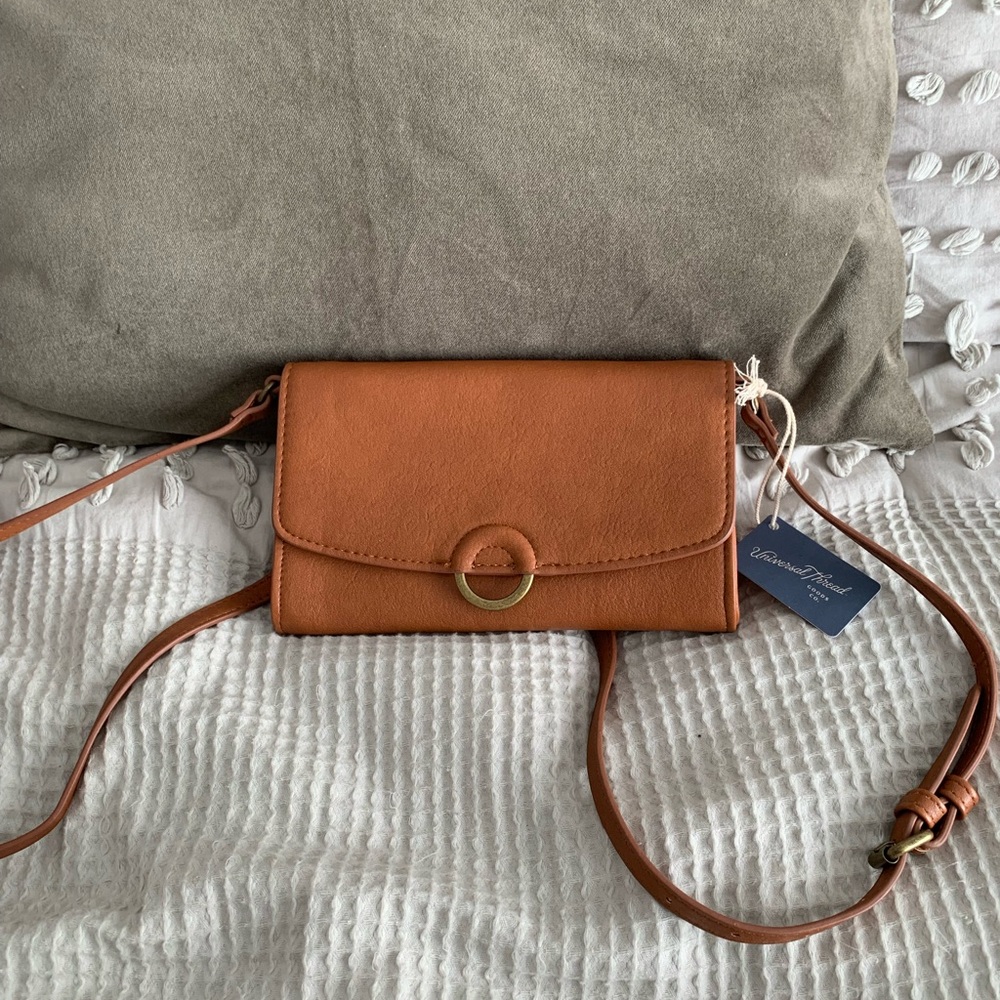 NEW: Tags on, Cross body purse